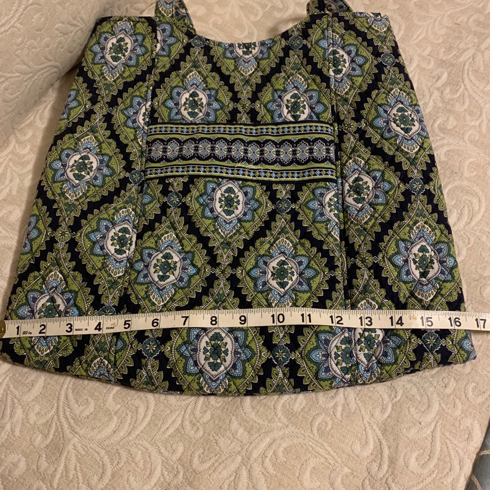 Vera Bradley Tote - Picture 5 of 9